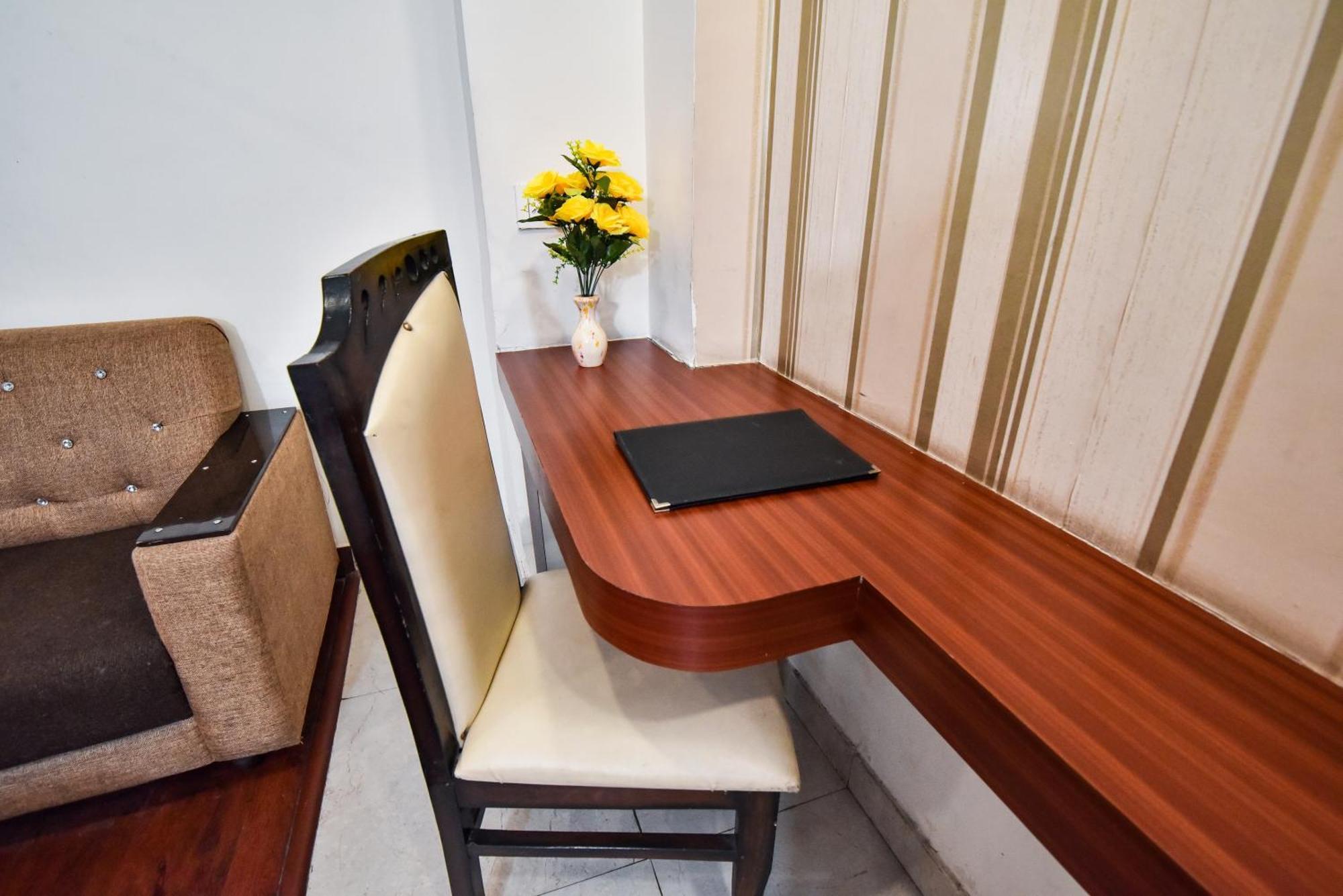 Pinaz Royale Hotel Amritsar Exterior photo